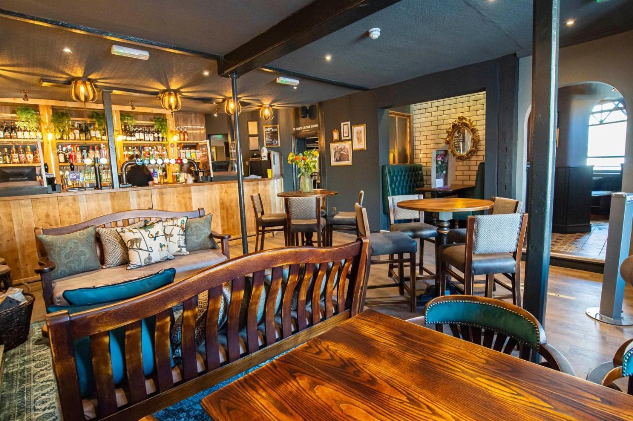 Kings Arms Hotel 斯坦斯特德芒特菲奇特 外观 照片