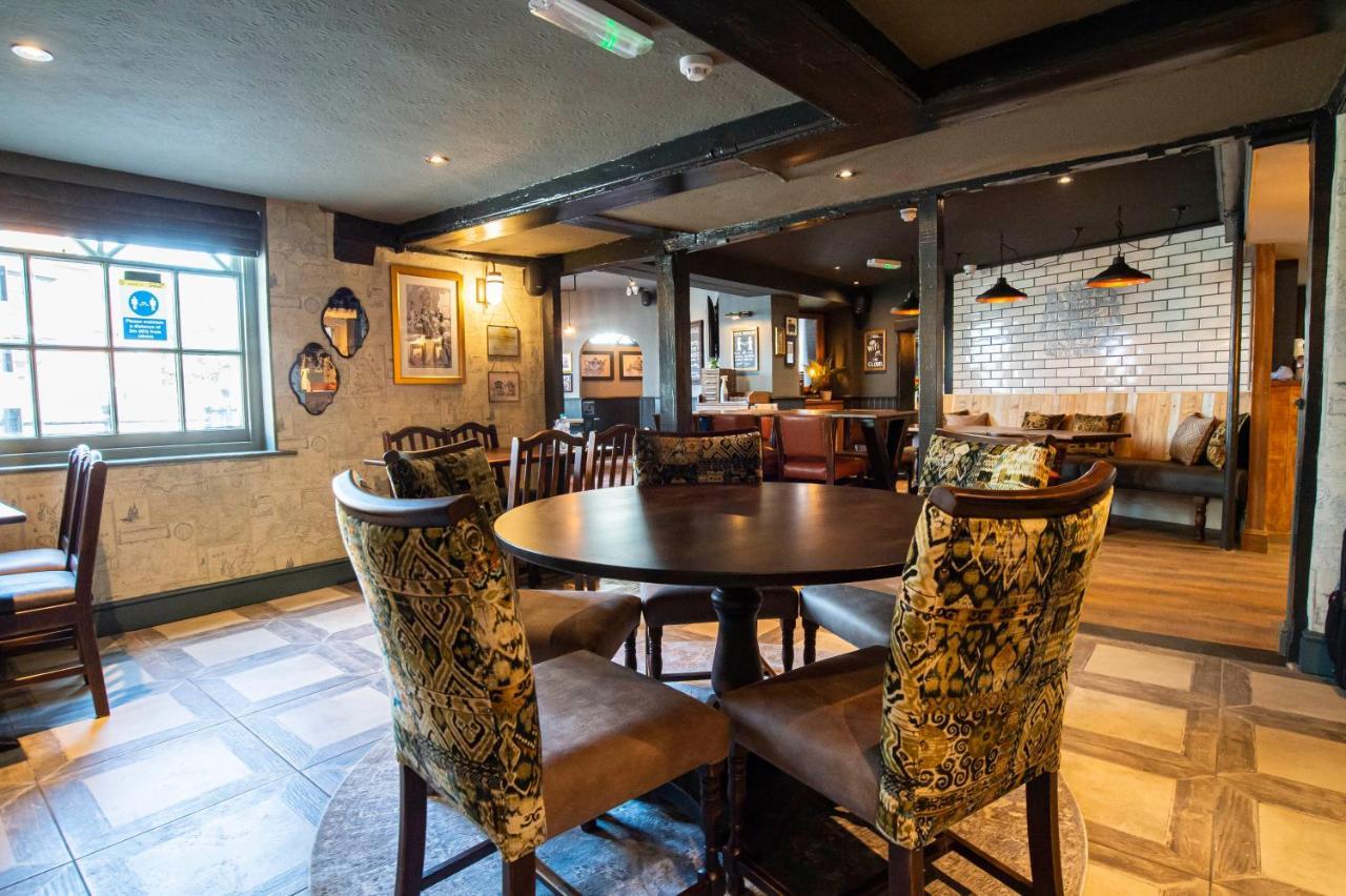 Kings Arms Hotel 斯坦斯特德芒特菲奇特 外观 照片