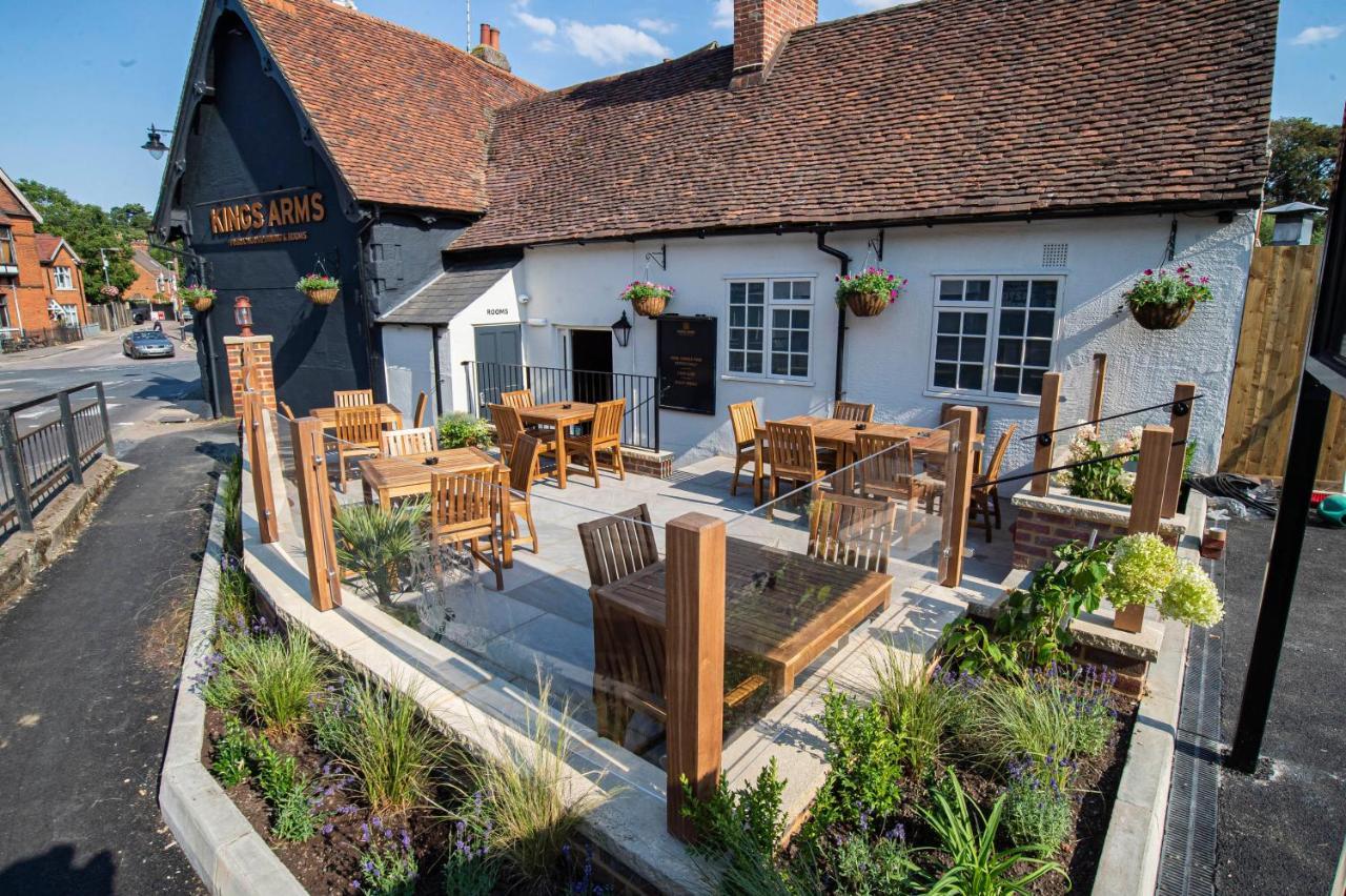 Kings Arms Hotel 斯坦斯特德芒特菲奇特 外观 照片